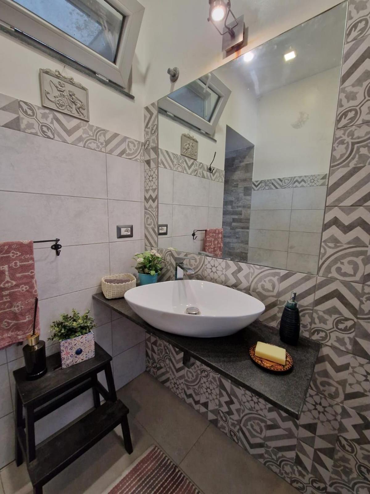 Elvira Home Катания Екстериор снимка